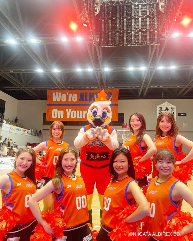 🏀
WIN✨
ホーム2連勝✨

2024-25 season
第8節
vs金沢武士団
GAME 2

本日も最後まで熱い熱いブーストをありがとうございました‼️

We 're Always 
On Your Side.

次回ホームゲームは
12月7日（土）
vs山口パッツファイブ
17:00TipOff(バスケットボール)

たくさんのご来場をお待ちしております‼️
Let's  go❗️
ALBIREX BB‼️

#2024-2025シーズン
#Bリーグ
#albirexbb 
#アルード
#bリーグ 
#bリーグチア 
#jリーグチア 
#albirexcheerleaders 
#アルビ